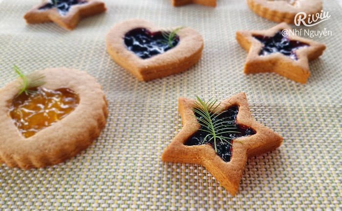 Linzer cookies bánh quy vị quế nhân mứt quả riviu vn