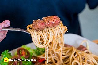 Quán mì Ý siêu chuẩn vị siêu "sinh viên" làm nao núng biết bao con tim - ảnh 1 quan mi y sieu chuan vi sieu "sinh vien" lam nao nung biet bao con tim - anh 1
