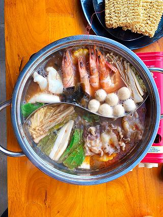 Chén ngay LẨU NHẬT HAI NGĂN giá con nhà nghèo - ảnh 3 chen ngay lau nhat hai ngan gia con nha ngheo - anh 3