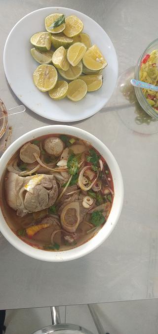 bún bò Huế ở đây ngon lắm nha - ảnh 1 bun bo hue o day ngon lam nha - anh 1