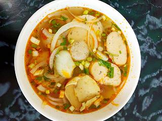 Bún bò huế ngon nhất nhì quận 4 - ảnh 2 bun bo hue ngon nhat nhi quan 4 - anh 2
