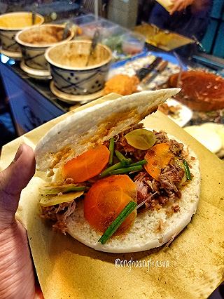 ĐỘC LẠ BÁNH MÌ THỔ NHĨ KỲ KIỂU "TÂY TẠNG TRẮNG TRẺO" - ảnh 1 doc la banh mi tho nhi ky kieu "tay tang trang treo" - anh 1