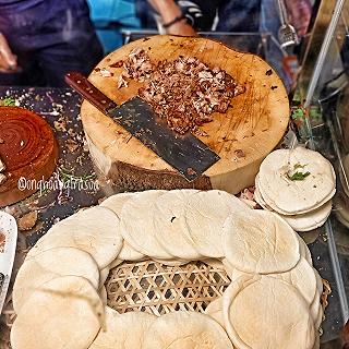 ĐỘC LẠ BÁNH MÌ THỔ NHĨ KỲ KIỂU "TÂY TẠNG TRẮNG TRẺO" - ảnh 2 doc la banh mi tho nhi ky kieu "tay tang trang treo" - anh 2