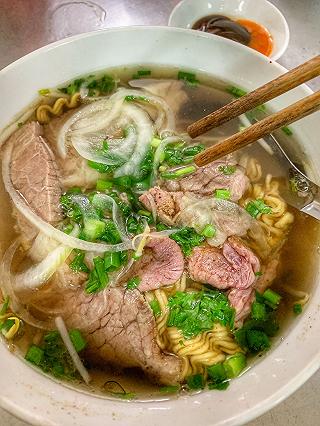 Ăn mì tôm với topping tái nạm nước phở - ảnh 2 an mi tom voi topping tai nam nuoc pho - anh 2