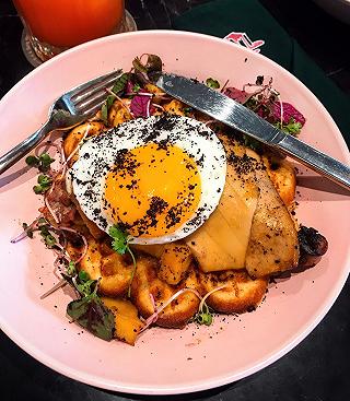 ĐI ĐU ĐƯA Ở GODMOTHER BAKE & BRUNCH ĐIIIIIII - ảnh 1 di du dua o godmother bake & brunch diiiiiii - anh 1