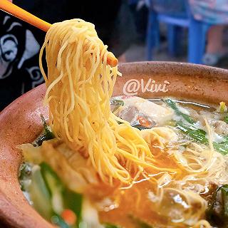 Ngộ đời Quán Lẩu Bò ai vào cũng gọi Lẩu Dê - ảnh 3 ngo doi quan lau bo ai vao cung goi lau de - anh 3