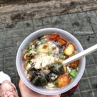 Ngộ đời SÚP CUA ăn chung với CHÂN GÀ?? 🤨🤨 - ảnh 2 ngo doi sup cua an chung voi chan ga?? 🤨🤨 - anh 2