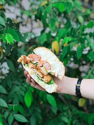 Ăn bất chấp Hamburger Chía Núi nhân đầy ụ - ảnh 5 an bat chap hamburger chia nui nhan day u - anh 5