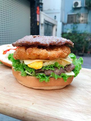 Ăn bất chấp Hamburger Chía Núi nhân đầy ụ - ảnh 3 an bat chap hamburger chia nui nhan day u - anh 3