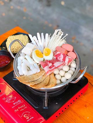 Lẩu tokbokki “sanh diên” giá mềm - ảnh 2 lau tokbokki “sanh dien” gia mem - anh 2