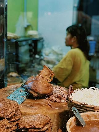 BÁNH MÌ THIỂM TÂY - ĂN XONG PHÊ NGAY - ảnh 4 banh mi thiem tay - an xong phe ngay - anh 4