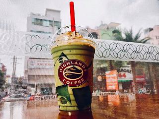 📍#Tiểu_Hạnh uống Matcha Freezee ở Higlanlds - ảnh 1 📍#tieu_hanh uong matcha freezee o higlanlds - anh 1