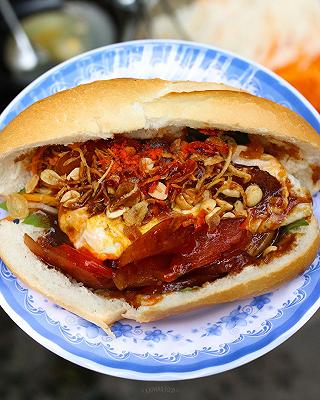 Bánh Mì BÒ BÍA - Khi Hai Món QUEN Hợp Thành Một Món LẠ 😚✨ - ảnh 3 banh mi bo bia - khi hai mon quen hop thanh mot mon la 😚✨ - anh 3