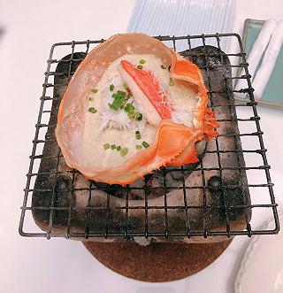 Có ai đạo sushi như mình không ạ? Mình đã thử vài nhà hàng sushi rồi nhưng mình vẫn ưng nhất ở Hokkaido. - ảnh 2 co ai dao sushi nhu minh khong a? minh da thu vai nha hang sushi roi nhung minh van ung nhat o hokkaido. - anh 2