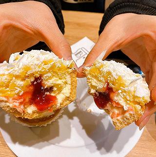 BÁNH RASBERRY CHEESETART ĐẦU TIÊN ĐƯỢC NẾM 🤣 - ảnh 4 banh rasberry cheesetart dau tien duoc nem 🤣 - anh 4