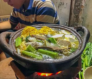 Ghé đây ăn miếng lẩu rồi đi chơi Noel nè❗️ - ảnh 1 ghe day an mieng lau roi di choi noel ne❗️ - anh 1