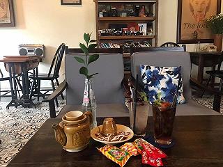 Tiệm Cafe Saigon Retro 📺 - ảnh 2 tiem cafe saigon retro 📺 - anh 2