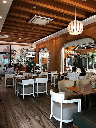 Quán cà phê biệt thự sang chảnh ở Q7 - ảnh 4 quan ca phe biet thu sang chanh o q7 - anh 4