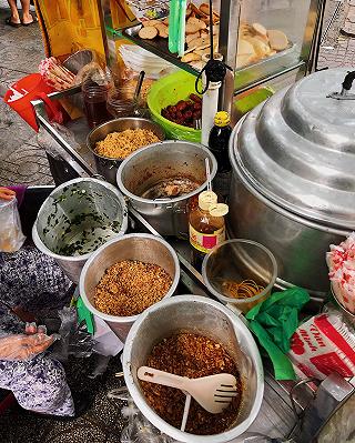 XÔI MẶN NEM NƯỚNG NGUYỄN TRÃI - ảnh 5 xoi man nem nuong nguyen trai - anh 5