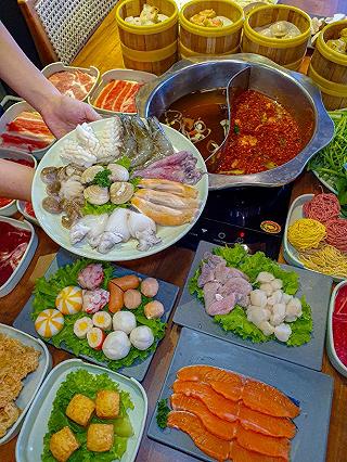 Lẩu Rakuen - ảnh 1 lau rakuen - anh 1