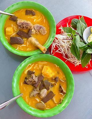 Bún cà ri vịt người Hoa Hẻm nhỏ Trần Phú - ảnh 1 bun ca ri vit nguoi hoa hem nho tran phu - anh 1