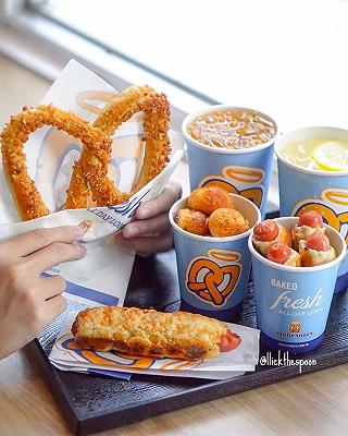 𝗔𝗨𝗡𝗧𝗜𝗘 𝗔𝗡𝗡𝗘'𝗦 𝗩𝗜𝗘𝗧𝗡𝗔𝗠 🥨 - vừa đổ bộ về Sài Gòn - ảnh 1 𝗔𝗨𝗡𝗧𝗜𝗘 𝗔𝗡𝗡𝗘'𝗦 𝗩𝗜𝗘𝗧𝗡𝗔𝗠 🥨 - vua do bo ve sai gon - anh 1