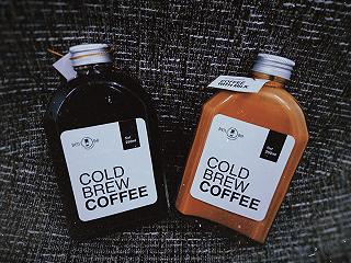 Check-in cực sang xịn cùng chai Cold Brew Coffee Đen Đá - ảnh 4 check-in cuc sang xin cung chai cold brew coffee den da - anh 4