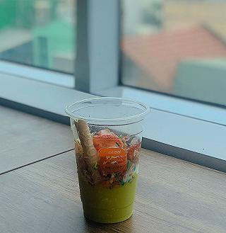LY KEM BƠ GIỮA NGÀY NÓNG NỰC - ảnh 4 ly kem bo giua ngay nong nuc - anh 4