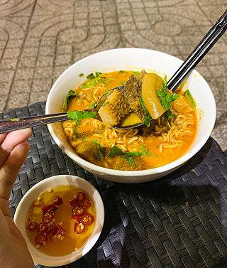 QUẦY PHÁ LẤU BÒ ĐỐI DIỆN CHỢ VƯỜN CHUỐI - ảnh 1 quay pha lau bo doi dien cho vuon chuoi - anh 1