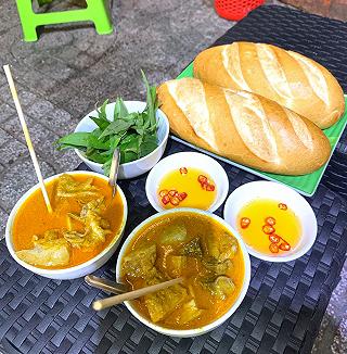 QUẦY PHÁ LẤU BÒ ĐỐI DIỆN CHỢ VƯỜN CHUỐI - ảnh 4 quay pha lau bo doi dien cho vuon chuoi - anh 4