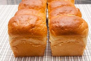 Cùng làm Bánh mì sữa Hokkaido - ảnh 1 cung lam banh mi sua hokkaido - anh 1