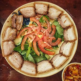 🥩BÒ FUJI VÀ RƯỢU MƠ CHO NGÀY SÀI GÒN ĐỔ MƯA⛈ - ảnh 5 🥩bo fuji va ruou mo cho ngay sai gon do mua⛈ - anh 5