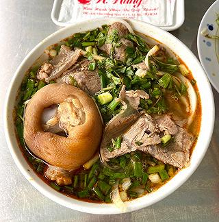 Bún Bò huế a Hùng-Ăn vô lỗ tai lùng bùng - ảnh 6 bun bo hue a hung-an vo lo tai lung bung - anh 6