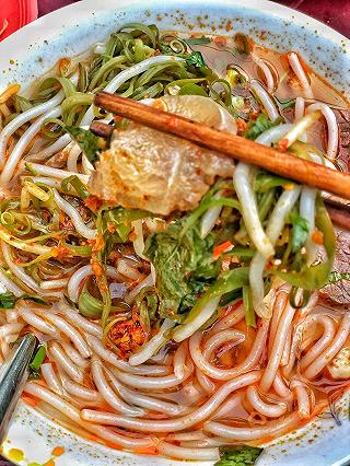 BÚN BÒ NẠM GÂN NGON NHẤT HỆ MẶT TRỜI - ảnh 3 bun bo nam gan ngon nhat he mat troi - anh 3