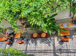 CÀ PHÊ TẠI THIÊN ĐƯỜNG “CẢNH ĐẸP” THẢO ĐIỀN - ảnh 4 ca phe tai thien duong “canh dep” thao dien - anh 4
