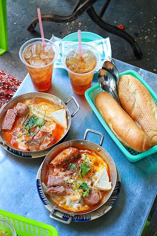 BÁNH MÌ CHẢO DÀNH CHO TÍN ĐỒ THỨC TRỂ - ảnh 1 banh mi chao danh cho tin do thuc tre - anh 1