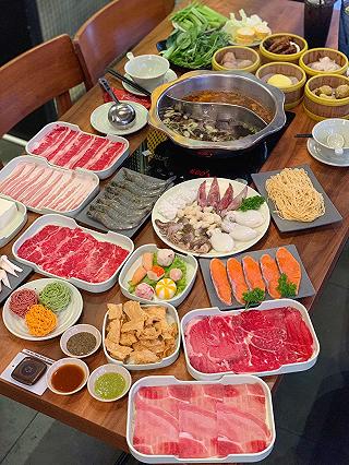 BUFFE GIỜ VÀNG ĂN NO NÊ CHỈ TỪ 197k tại RAKUEN HOTPOT - ảnh 2 buffe gio vang an no ne chi tu 197k tai rakuen hotpot - anh 2