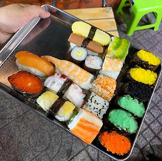 XE SUSHI VIÊN KÈM PHÁ LẤU BÒ NGON RẺ - ảnh 1 xe sushi vien kem pha lau bo ngon re - anh 1
