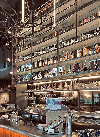 Không gian cực đẹp cho các tín đồ “ghiền” cafe lên đồ sống ảo nè !!! - ảnh 3 khong gian cuc dep cho cac tin do “ghien” cafe len do song ao ne !!! - anh 3