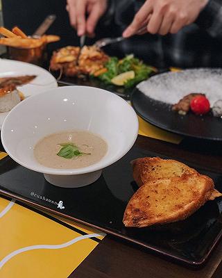 Fumo Steak, Pasta & Bar - ảnh 6 fumo steak, pasta & bar - anh 6