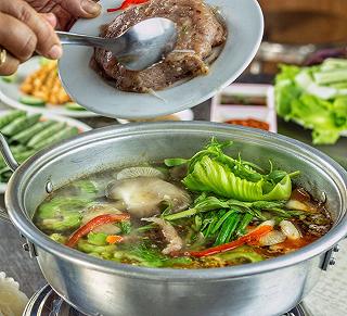 Lên Đà Lạt xử nhẹ nồi Lẩu Chả Cá Thác Lác ngon tê tái rồi về - ảnh 1 lên dà laot xử nheo nồi lẩu chả cá thác lác ngon tê tái rồi về - anh 1