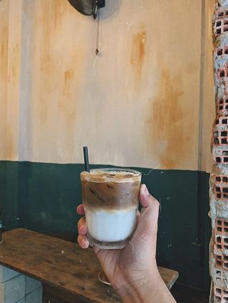 Hoá Cô Ba Sài Gòn với quán cafe Vintage - ảnh 3 hoa co ba sai gon voi quan cafe vintage - anh 3