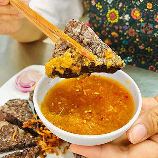 Quán cháo vịt có huyết nếp nhà làm ngon “xức xắc” - ảnh 2 quan chao vit co huyet nep nha lam ngon “xuc xac” - anh 2