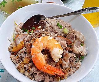 Hủ tiếu gốc Mỹ Tho lâu đời tại Sài Gòn - ảnh 2 hủ tiếu gốc mỹ tho lau doi taoi sài gòn - anh 2