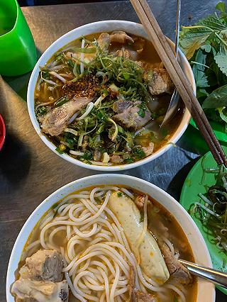 💰💰💰 6 QUÁN BÚN BÒ GIÁ "CHANH SẢ" ĐẮT XẮT RA MIẾNG DÀNH CHO FAN BÚN BÒ ĐẦU THÁNG MỚI LÃNH LƯƠNG 💰💰💰 - ảnh 5 💰💰💰 6 quan bun bo gia "chanh sa" dat xat ra mieng danh cho fan bun bo dau thang moi lanh luong 💰💰💰 - anh 5