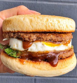 Bao nhiêu điểm cho chiếc “BURGER PHỞ” mới ra lò của McDonald’s??? - ảnh 2 bao nhieu diem cho chiec “burger pho” moi ra lo cua mcdonald’s??? - anh 2