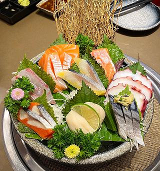 Isushi đang giảm giá ăn ngay chờ chi - ảnh 3 isushi dang giam gia an ngay cho chi - anh 3