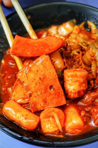 Chiến Topokki mê li tại toạ độ Hồng trà trân châu đỉnh ở Biên Hoà - ảnh 5 chien topokki me li tai toa do hong tra tran chau dinh o bien hoa - anh 5