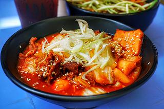Chiến Topokki mê li tại toạ độ Hồng trà trân châu đỉnh ở Biên Hoà - ảnh 2 chien topokki me li tai toa do hong tra tran chau dinh o bien hoa - anh 2