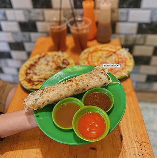 BÁNH TRÁNG NƯỚNG VỚI HƠN 50 LOẠI ĐẦY Ụ TOPPING CHỈ TỪ 20K 😱 - ảnh 5 banh trang nuong voi hon 50 loai day u topping chi tu 20k 😱 - anh 5